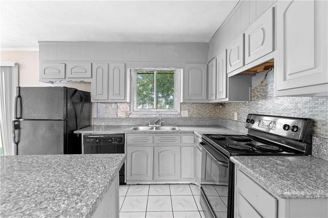 462 Paul Street, Riverdale, GA 30274