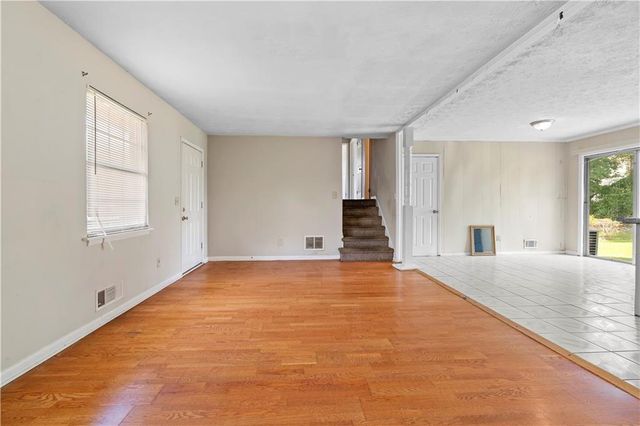 462 Paul Street, Riverdale, GA 30274