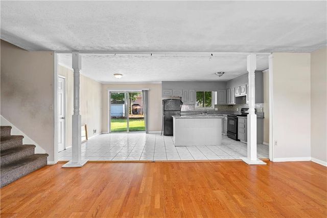 462 Paul Street, Riverdale, GA 30274