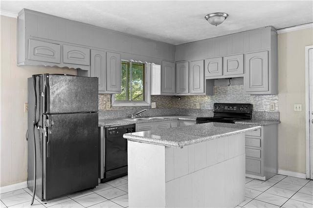 462 Paul Street, Riverdale, GA 30274