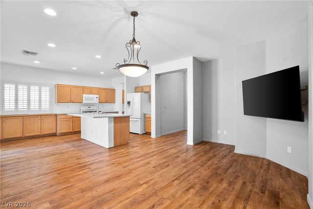 1621 Paradise Reef Avenue, North Las Vegas, NV 89031