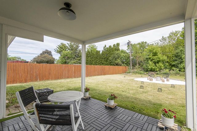 707 N Moreland BOULEVARD, Waukesha, WI 53188