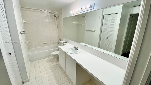 19901 E Country Club Drive 2103, Aventura, FL 33180