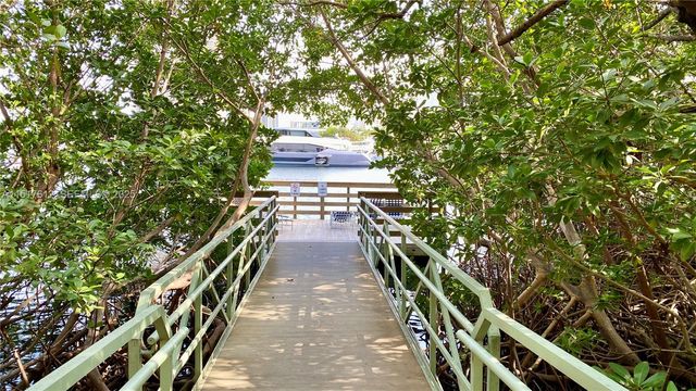 19901 E Country Club Drive 2103, Aventura, FL 33180