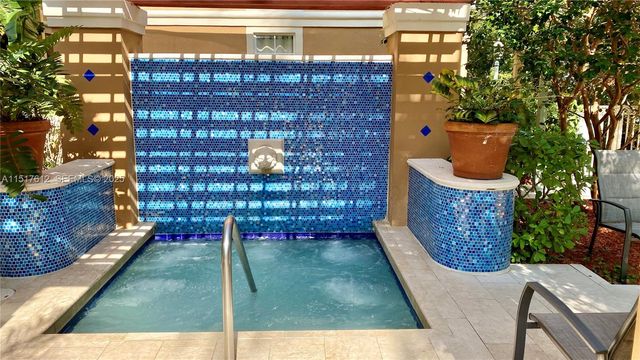 19901 E Country Club Drive 2103, Aventura, FL 33180