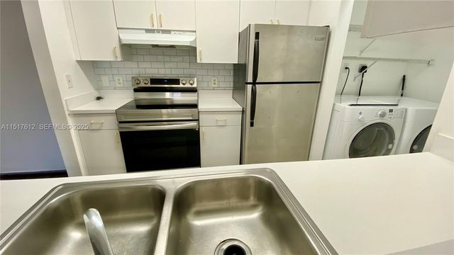 19901 E Country Club Drive 2103, Aventura, FL 33180