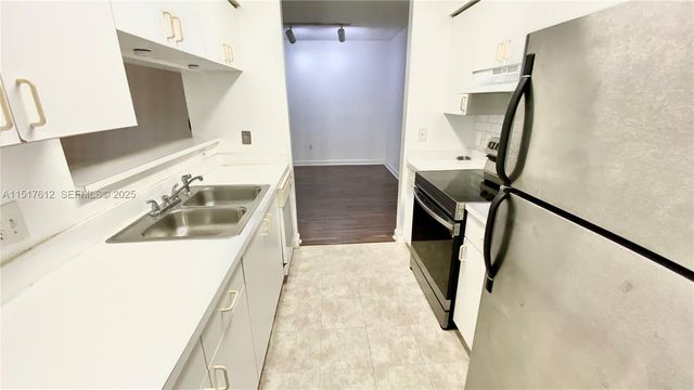 19901 E Country Club Drive 2103, Aventura, FL 33180