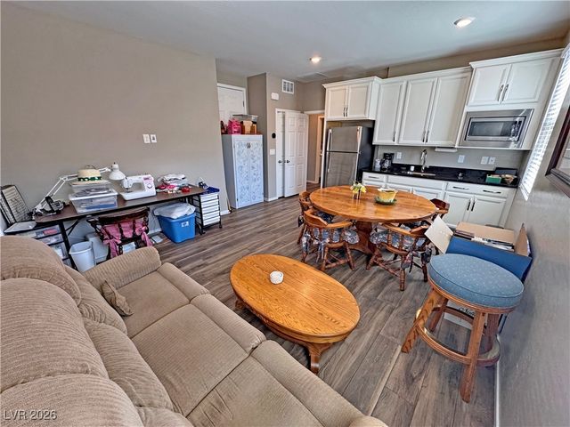 2697 Blossom Avenue, Pahrump, NV 89048