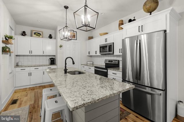 119 N PINE ST, Lancaster, PA 17603