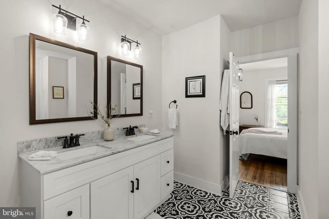119 N PINE ST, Lancaster, PA 17603