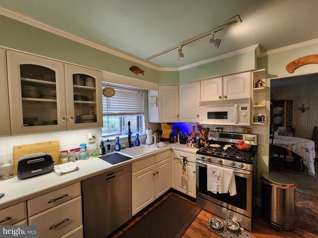 63 CRANFORD RD, Turnersville, NJ 08012