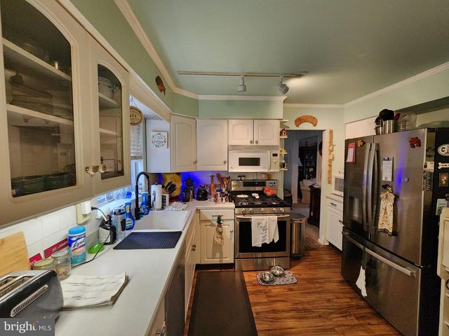 63 CRANFORD RD, Turnersville, NJ 08012