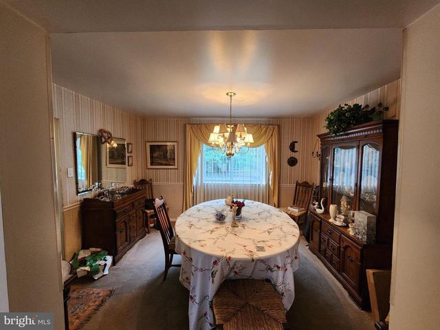 63 CRANFORD RD, Turnersville, NJ 08012