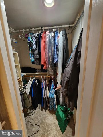 63 CRANFORD RD, Turnersville, NJ 08012