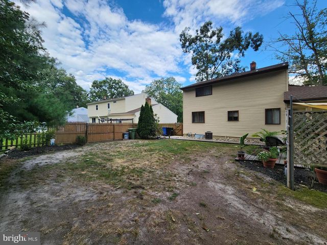 63 CRANFORD RD, Turnersville, NJ 08012