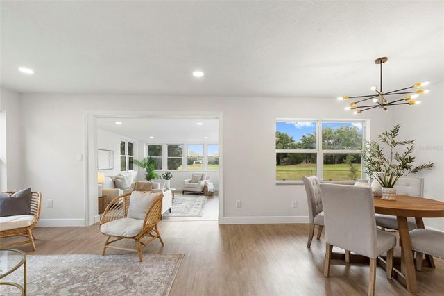 10221 N FLEETWOOD DRIVE, Tampa, FL 33612