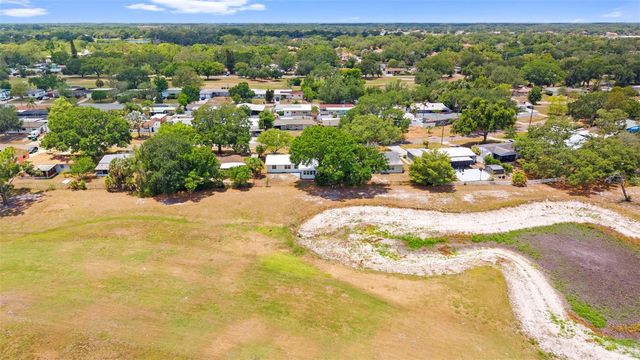10221 N FLEETWOOD DRIVE, Tampa, FL 33612