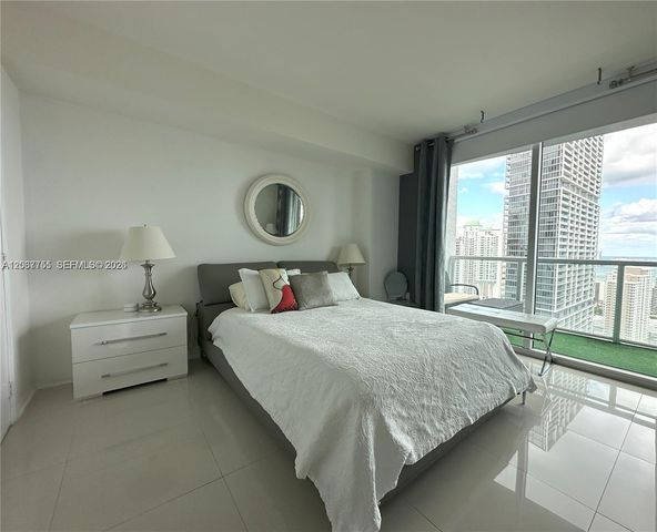 500 Brickell Avenue 3302, Miami, FL 33131