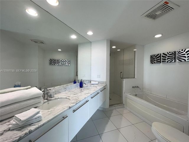 500 Brickell Avenue 3302, Miami, FL 33131