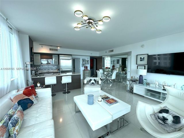 500 Brickell Avenue 3302, Miami, FL 33131