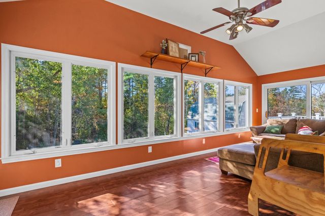 290 Oak Hill Road, Northfield, NH 03276