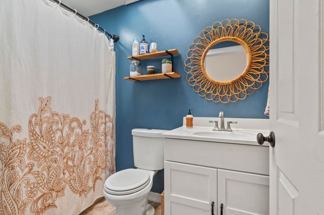 290 Oak Hill Road, Northfield, NH 03276