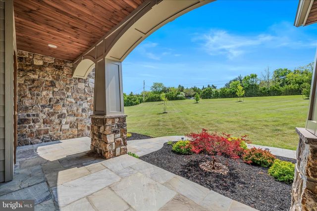 271 CORNELIUS GROVE RD, Martinsburg, WV 25404