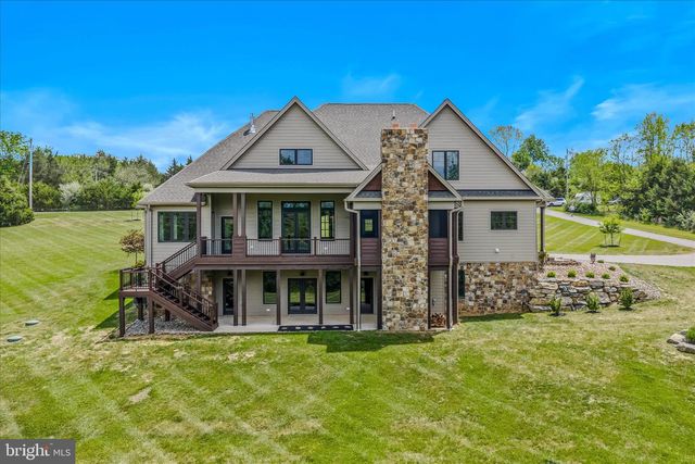 271 CORNELIUS GROVE RD, Martinsburg, WV 25404