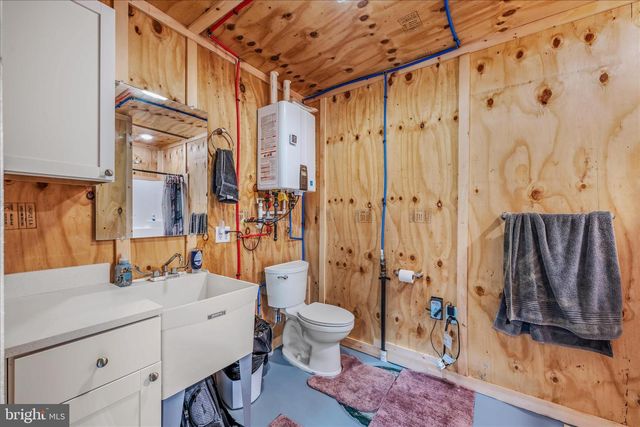 271 CORNELIUS GROVE RD, Martinsburg, WV 25404