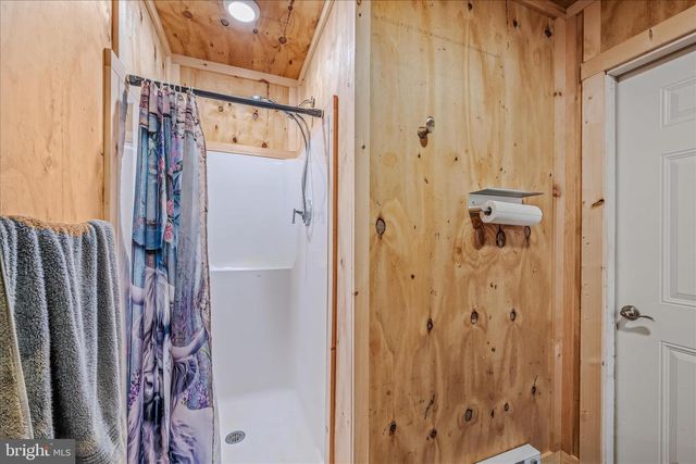 271 CORNELIUS GROVE RD, Martinsburg, WV 25404