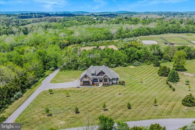 271 CORNELIUS GROVE RD, Martinsburg, WV 25404