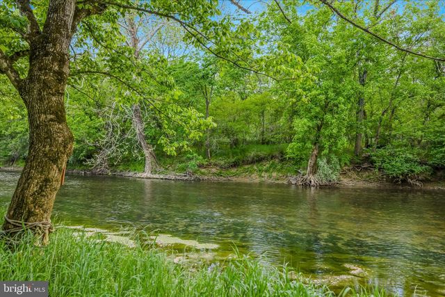 271 CORNELIUS GROVE RD, Martinsburg, WV 25404