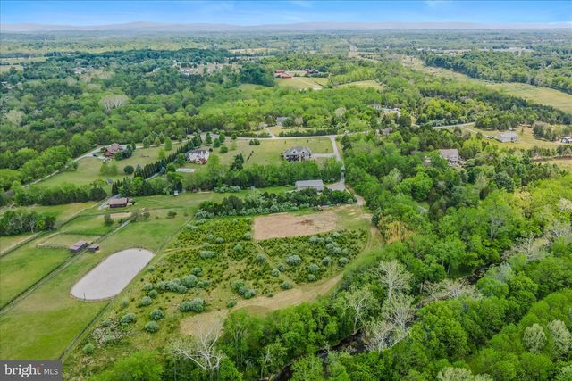 271 CORNELIUS GROVE RD, Martinsburg, WV 25404