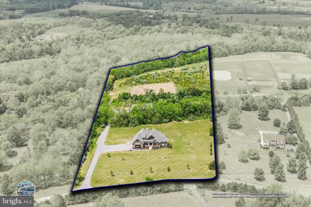 271 CORNELIUS GROVE RD, Martinsburg, WV 25404