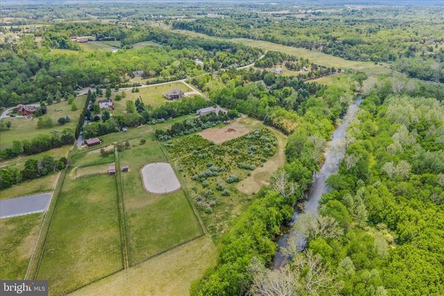 271 CORNELIUS GROVE RD, Martinsburg, WV 25404