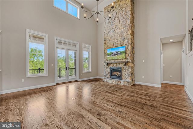271 CORNELIUS GROVE RD, Martinsburg, WV 25404