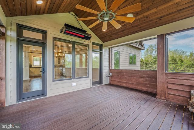 271 CORNELIUS GROVE RD, Martinsburg, WV 25404