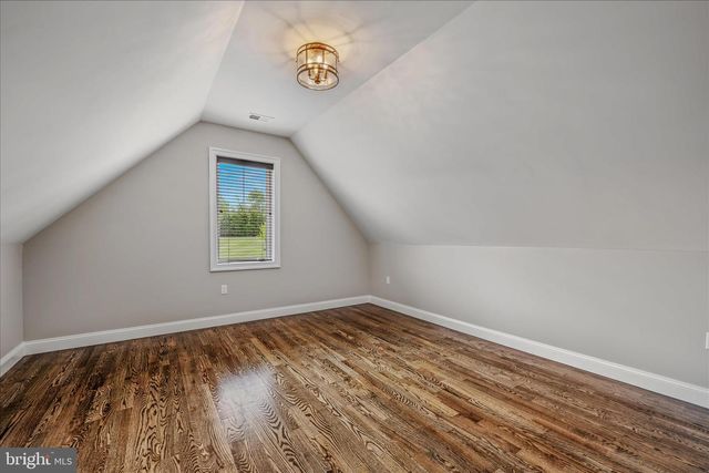 271 CORNELIUS GROVE RD, Martinsburg, WV 25404