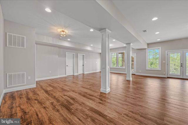 271 CORNELIUS GROVE RD, Martinsburg, WV 25404