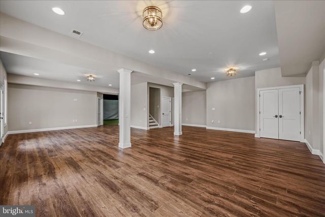 271 CORNELIUS GROVE RD, Martinsburg, WV 25404