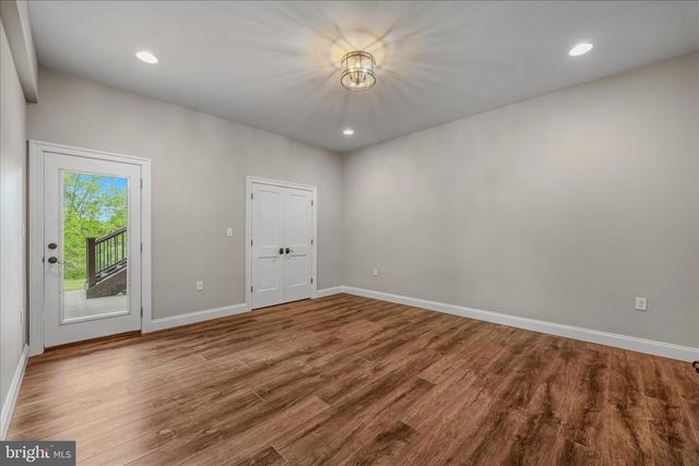 271 CORNELIUS GROVE RD, Martinsburg, WV 25404