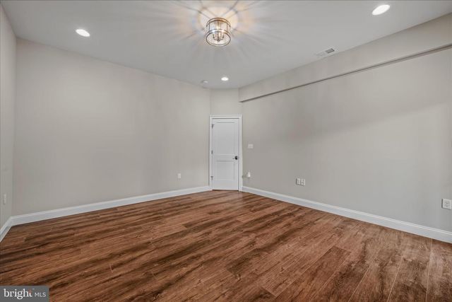 271 CORNELIUS GROVE RD, Martinsburg, WV 25404