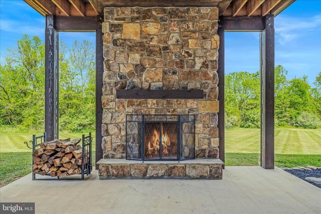 271 CORNELIUS GROVE RD, Martinsburg, WV 25404