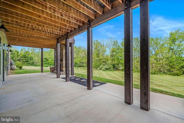 271 CORNELIUS GROVE RD, Martinsburg, WV 25404