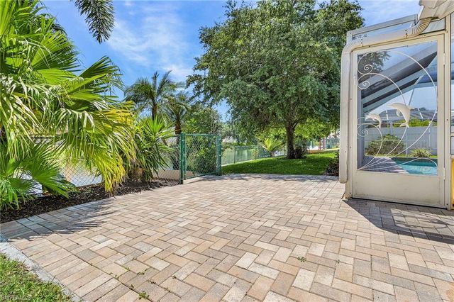 1204 SE 5th TER, Cape Coral, FL 33990