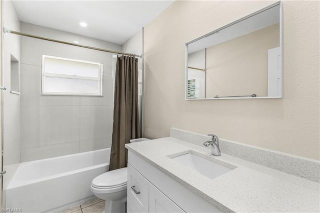 1204 SE 5th TER, Cape Coral, FL 33990