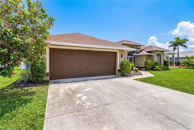 1204 SE 5th TER, Cape Coral, FL 33990