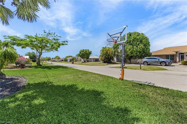 1204 SE 5th TER, Cape Coral, FL 33990