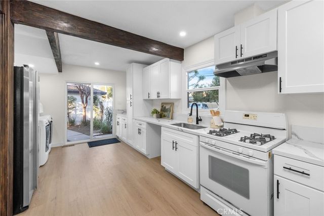 623 E 20th, Santa Ana, CA 92706