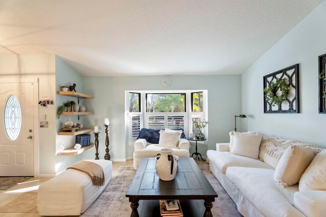 13463 74th Street N, The Acreage, FL 33412